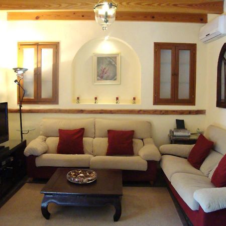 Villa Maria, Bonita Casa Con Jardin Y Piscina Privada En 安德拉特斯 外观 照片